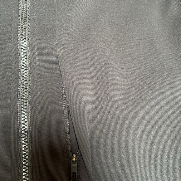 Mens Lululemon Zip Up Medium Jacket - Picture 3 of 5